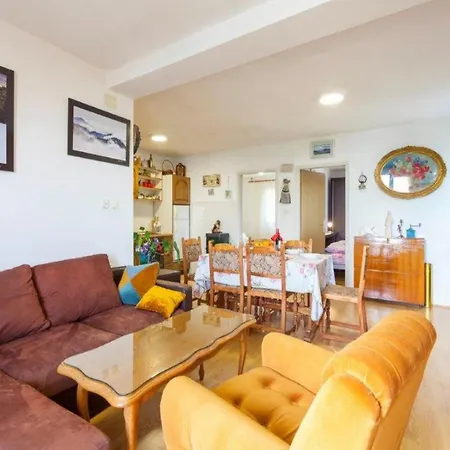 빌라 In With Pool Near Seabeach *