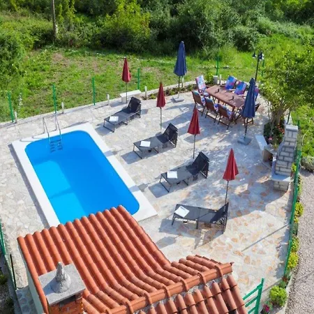 In With Pool Near Seabeach *