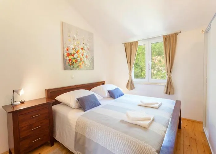 In With Pool Near Seabeach 빌라 투체피