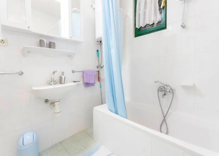 In With Pool Near Seabeach 빌라