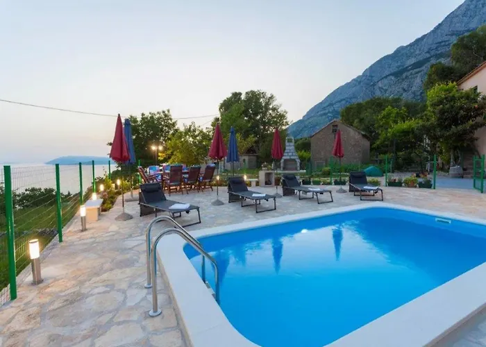 빌라 In With Pool Near Seabeach *