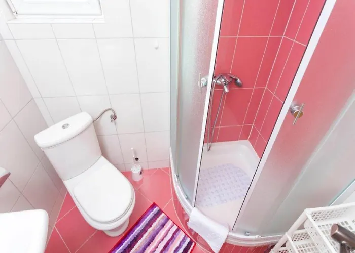 In With Pool Near Seabeach 빌라 투체피