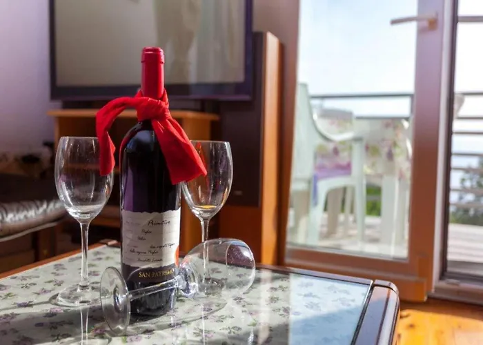 빌라 In With Pool Near Seabeach