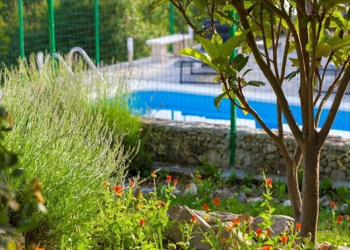 빌라 In With Pool Near Seabeach