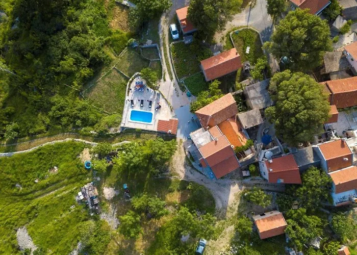 In With Pool Near Seabeach *